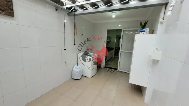 Imagem Lindo sobrado à venda, reformado recentemente e pronto para morar no bairro Demarchi, São Bernardo do Campo com 3 dormitórios, sendo 1 suíte, 2 vagas, 100 m².