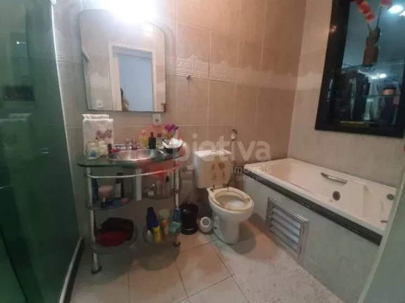 Imagem Casa com 2 dormitórios à venda, 300,00 m² - Jardim Olinda - Cabo Frio/RJ