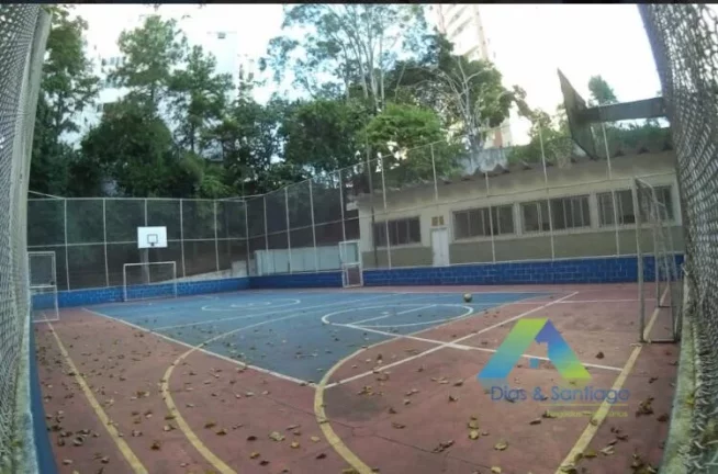 Imagem Ótimo apartamento com 2 dormitórios com fácil acesso a comercio e principais avenidas.