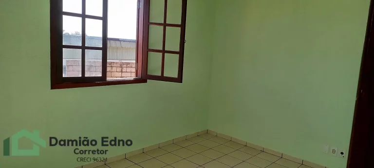 Imagem SOBRADO COM 3 DORMITÓRIOS SENDO 1 SUITE