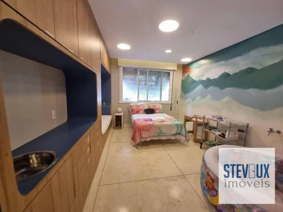 Imagem Casa multipavimentos à venda, bem localizada, próxima ao Hospital Santa Cruz e 10 minutos do metrô