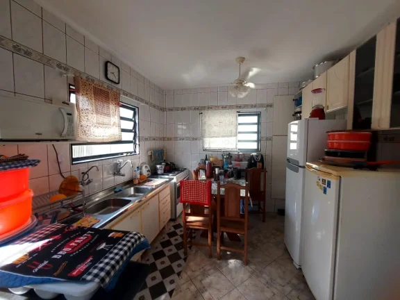 Imagem Casa para Venda em Itanhaém, Jardim Diplomata, 3 dormitórios, 1 suíte, 2 banheiros, 2 vagas