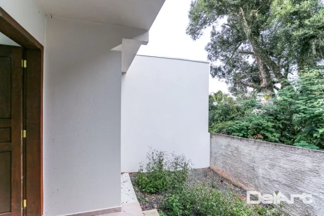 Imagem Casa térrea (geminada) - R$ 259.000,00 - Novinha - 61,02m2 - Bairro Bom Jesus/Rio Negro-Pr.