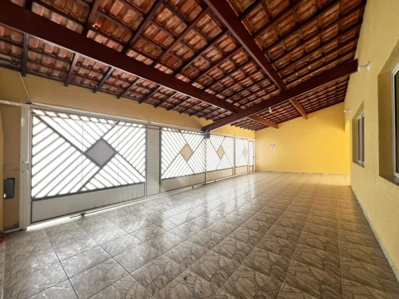 Imagem Casa para Venda em Praia Grande, Flórida, 4 dormitórios, 4 suítes, 2 banheiros, 4 vagas