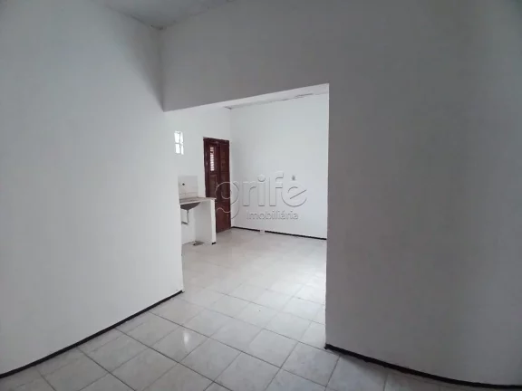 Imagem Casa a venda em Pacajus na Avenida Lúcio José de Menezes, 1760 - Croata, com 3 quartos, sendo 2 su...