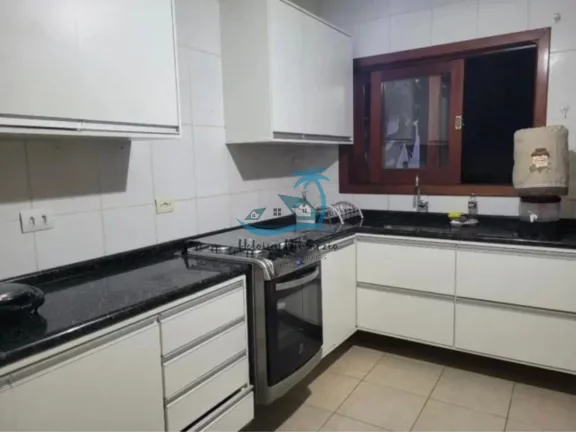 Imagem Magnífica casa em condomínio fechado a venda em Ubatuba.