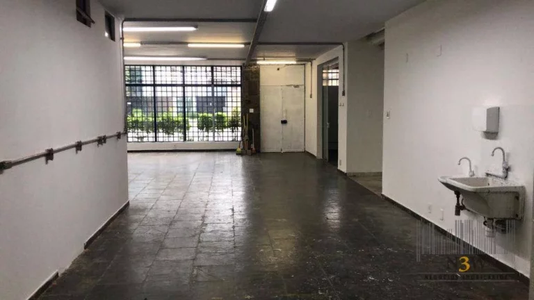 Imagem Casa para venda e locação em Alto de Pinheiros São Paulo SP com 6 salas, 10 vagas de garagem e 550m².