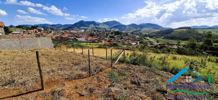 Imagem Seu Sonho Começa Aqui: Lote no Residencial Porto Bello, Paraisópolis!