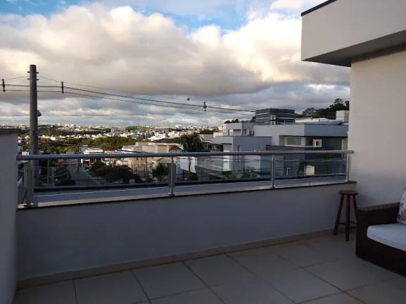 Imagem Linda casa com 4 dormitórios à venda no Swiss Park