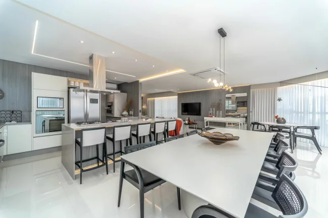 Imagem Apartamento com 4 dormitórios à venda sendo 4 suítes, 237 m² por - R$ 13.200.000,00 - Centro - Bal. Camboriú/SC