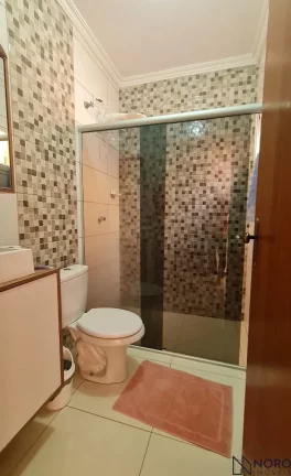 Imagem Casa de 2 Dormitórios com Suíte, Pátio e Garagem em Santa Maria