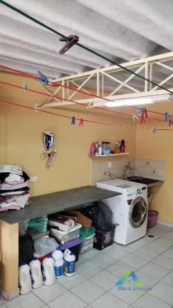 Imagem Linda casa com 260 metros, a poucos minutos da estação do metro São Joaquim com excelente CUSTO X BENEFICIO !!!