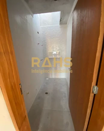 Imagem Ótimo sobrado geminado de esquina em fase final de acabamentos, localizado no bairro Aventureiro em...