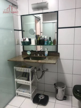 Imagem Casa no Condomínio Andreas - 4 dorms - 200m²