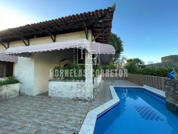 Imagem CASA ALTO PADRÃO COM 5 QUARTOS, DE FRENTE PARA O MAR, NA ESQUINA DA AVENIDA PRINCIPAL