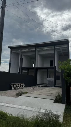 Imagem Casa à venda, com 2 quartos, 136m²