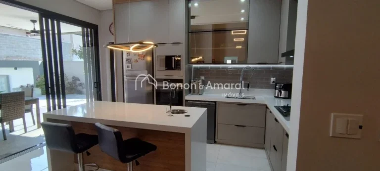 Imagem Luxuosa Residência de 3 Suítes com Infraestrutura Completa em Paulínia.

Os proprietários estão...