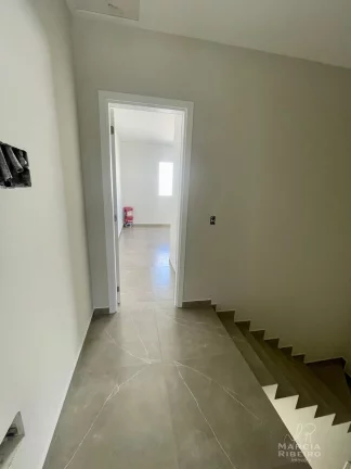 Imagem Duplex com 02 Suítes no Bairro Ingleses