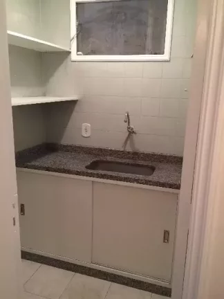 Imagem ondado de Cascais - Av. Armando Lombardi - Juntinho ao metrô Barra - Maravilhosa sala com 54m²