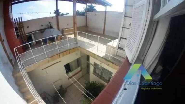 Imagem Excelente sobrado 3 dormitórios, 2 vagas espaço gourmet com ótima localização.