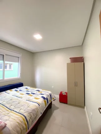 Imagem Triplex à venda, com 3 quartos, 130m²