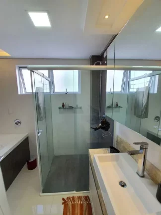 Imagem Apartamento com 3 suítes e 2 vagas de garagem em Balneário Camboriú/SC