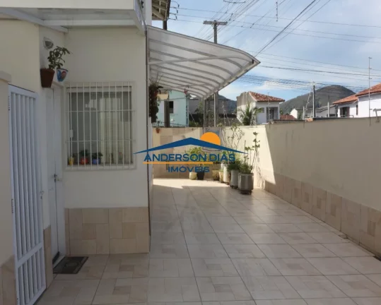 Imagem Sobrado com Piscina e 2 dormitórios à venda, 102m² por R$ 380.000 - Martim de Sá - Caraguatatuba/SP