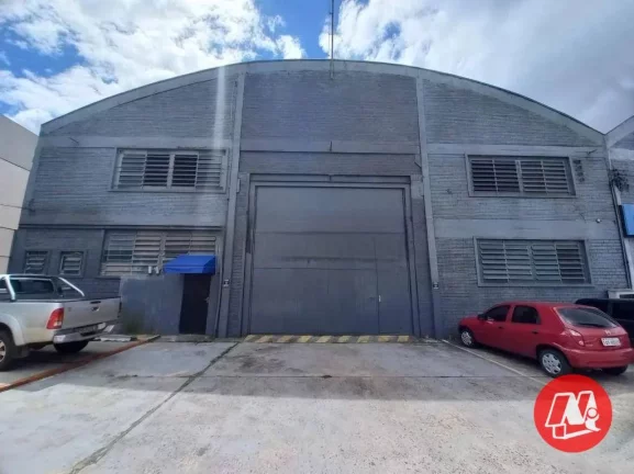 Imagem Formidável Pavilhão para alugar, 1070 m² por R$ 18.600/mês - São João - Porto Alegre/RS