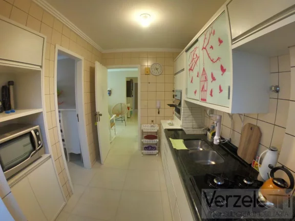 Imagem Apartamento para Temporada em Balneário Camboriú / SC no bairro Centro