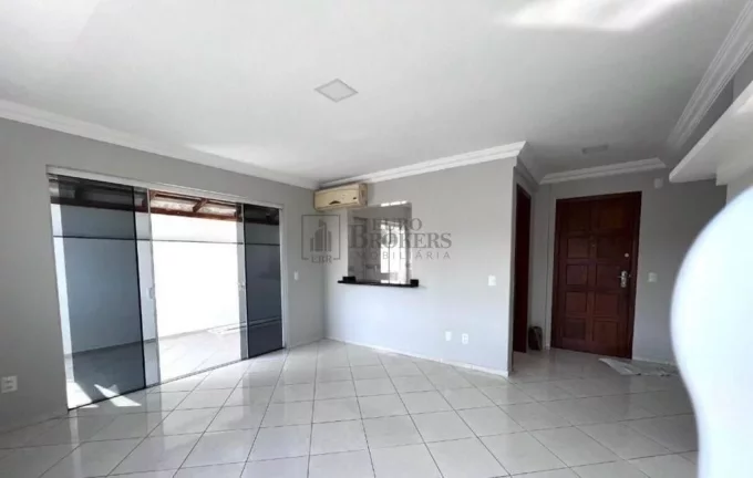 Imagem Apartamento com 3 dormitórios à venda no Centro de Balneário Camboriú/SC