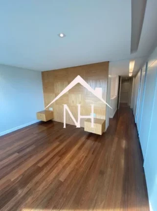 Imagem Apartamento de 192m c/3 suítes,4 vagas,quadra squash e poliesportiva,playground,academia,sauna,cinema,salão de festas e jogos,piscinas,churrasqueira