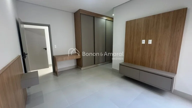 Imagem Casa térrea à venda com 03 quartos à venda - Condomínio Residencial Royal Garden - Parque Brasil...