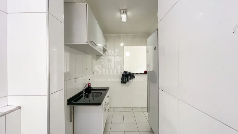 Imagem Apartamento à Venda com 2 quartos e 1 vaga - 51 m² - R$340.000 Carapicuíba/SP