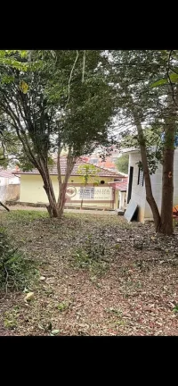 Imagem Vendo Casa térrea 3 Dormitórios Jardim Ubirajara, São Paulo