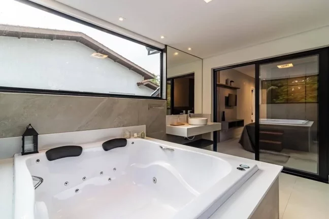 Imagem Casa com 4 dormitórios à venda, 305 m por R$ 5.790.000,00 - Riviera