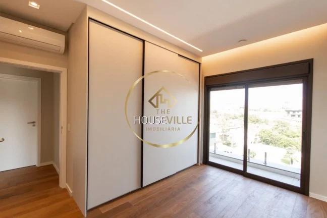 Imagem Casa Sobrado, 4 Dormitórios( 4 suíte), 325m², Condomínio Alphaville, Sjc.