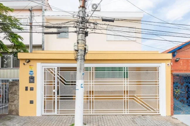 Imagem Um sobrado lindo, iluminado, ventilado e espaçoso!