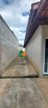 Imagem Chácara para Venda em Mairinque, Jardim Oriental, 3 dormitórios, 1 suíte, 1 banheiro, 1 vaga