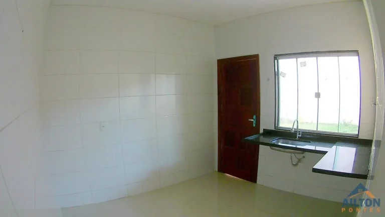 Imagem Casa Duplex com 2 Suítes à Venda em Praia de Santa Mônica - Guarapari/ES