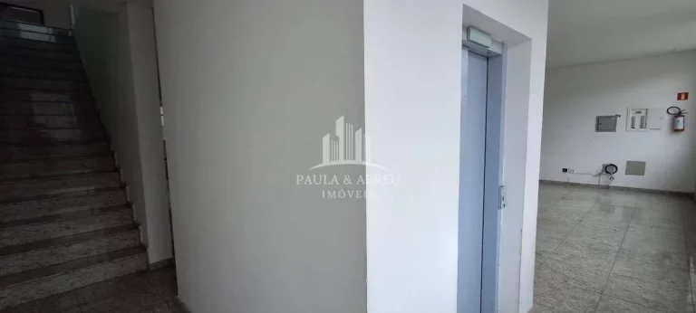 Imagem Aluga-se 2 Sobrelojas, Elevador, 200m² cada, 2 Banheiros, Fino Acabamento, no Jardim Itapeva, Mauá-SP