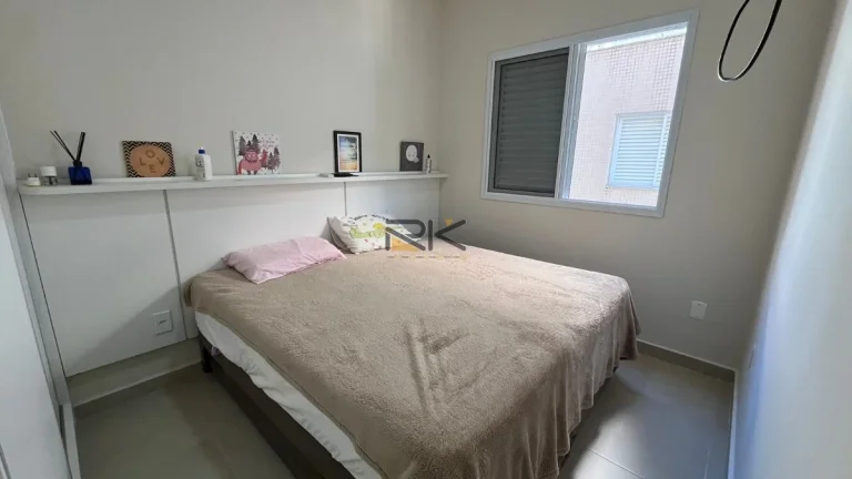 Imagem APARTAMENTO PRAIA GRANDE com 2 dormitórios sendo 1 suíte,1 vaga de garagem,varanda gourmet com churrasqueira,sala 2 ambientes