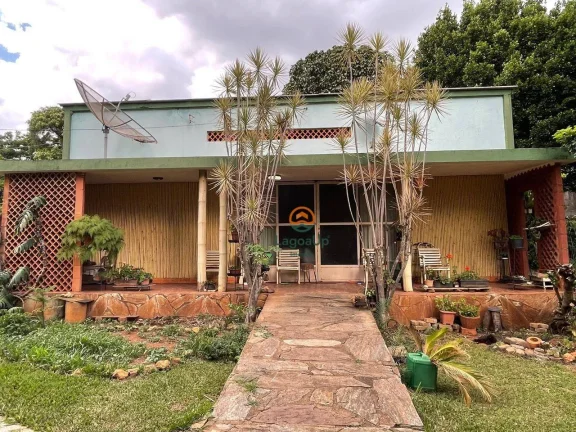 Imagem Casa com 3 dormitórios à venda, 194 m² por R$ 1.800.000,00 - Orla da Lagoa - Lagoa Santa/MG