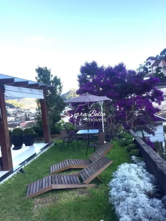 Imagem Casa com 4 dormitórios à venda, 307 m² por R$ 1.800.000,00 - Tijuca - Teresópolis/RJ