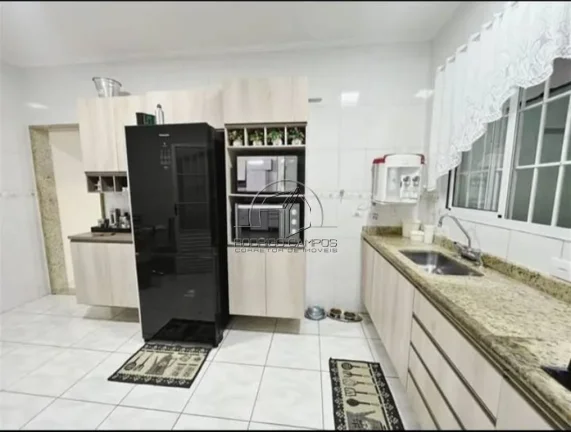 Imagem Maravilhoso Sobrado à Venda no Boqueirão, Praia Grande - 3 Quartos e Piscina