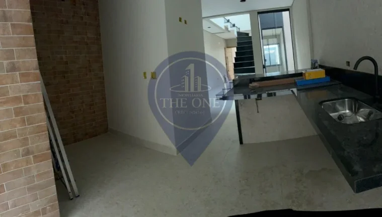 Imagem Imperdível casa à venda em São Paulo-SP, na Vila Prudente, com 3 quartos, 3 suítes e 2 salas - 160 m² de área!