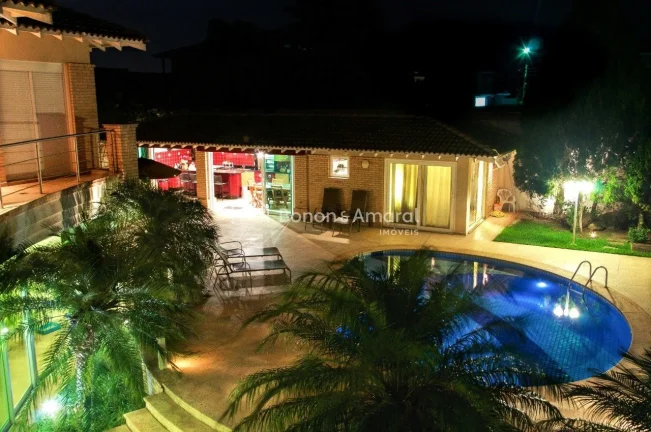 Imagem O Alphaville Campinas dispensa apresentações e essa casa está localizada em um dos melhores ponto...