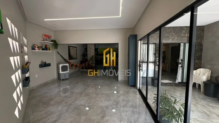 Imagem GH1857

Casa 3 quartos, localizada no Condomínio Vida Bela 1, com 174m² de área total e 174m² de...
