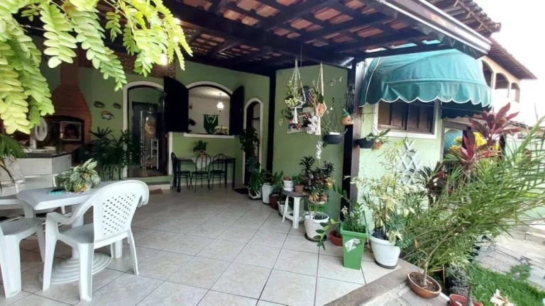 Imagem Casa de condomínio à venda em São Gonçalo, Centro, com 3 quartos, 240m2