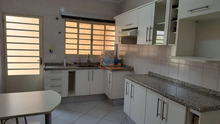 Imagem Casa à venda no bairro JARDIM NOVA SANTA CRUZ - Mogi Mirim/SP