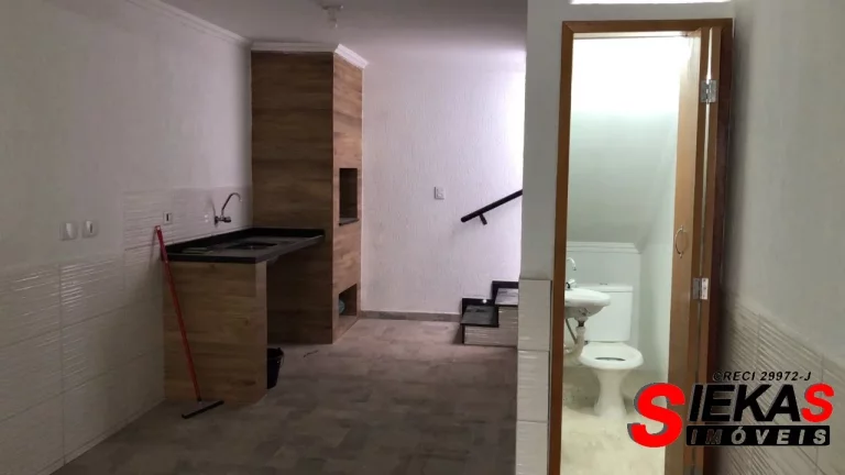 Imagem Imperdível oportunidade! Casa à venda na Penha de França, São Paulo-SP: 3 quartos, 1 suíte, 2 salas, 4 banheiros, 4 vagas de garagem, 180m².